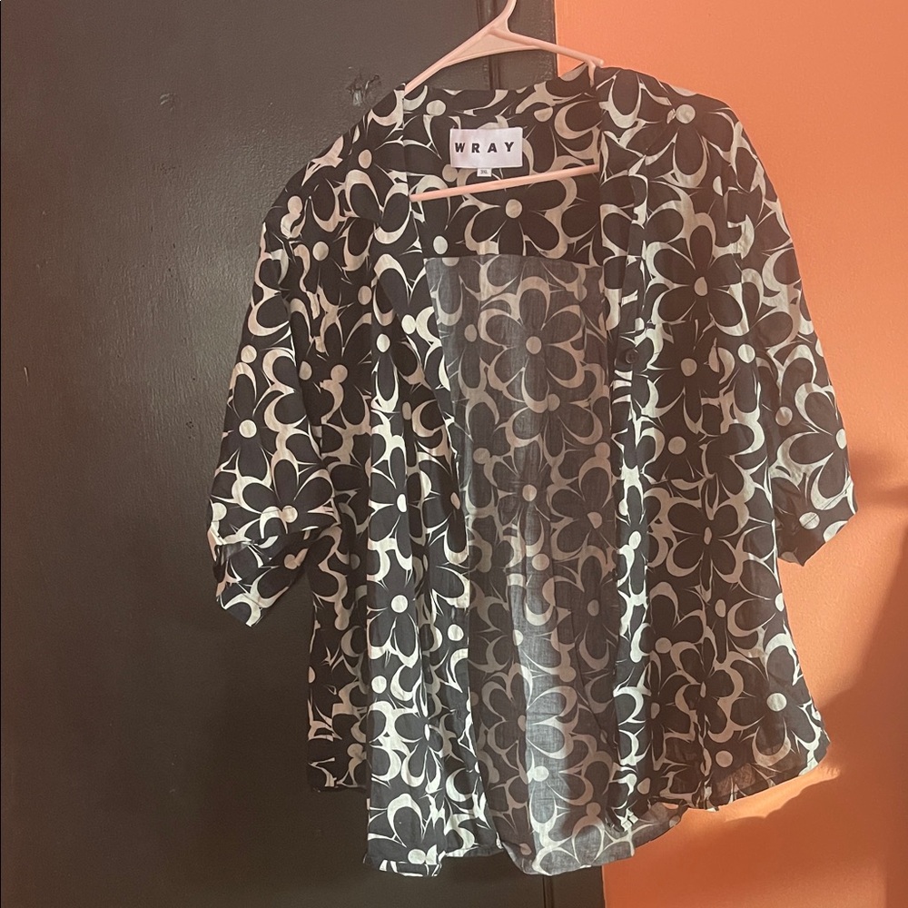 Wray black and white floral top
